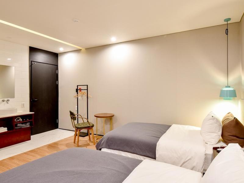 Brown Dot Yangjeong Hotel Busan Exterior photo