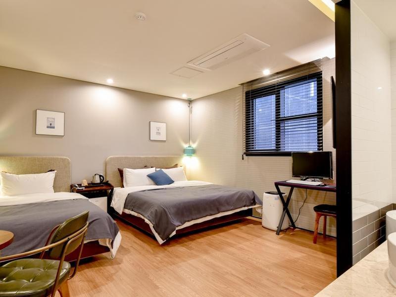 Brown Dot Yangjeong Hotel Busan Exterior photo