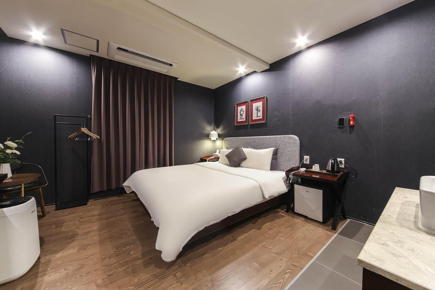 Brown Dot Yangjeong Hotel Busan Exterior photo